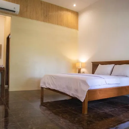 Peraja Bungalows Loyok Sangyang Room photo