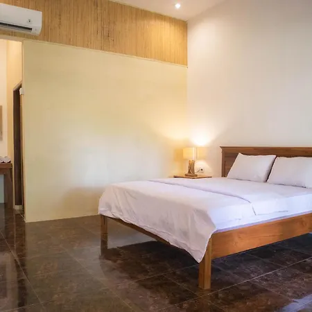 Peraja Bungalows Loyok Sangyang Room photo