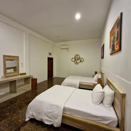 Peraja Bungalows Loyok Sangyang Room photo