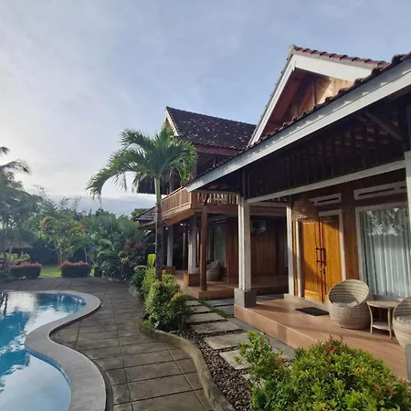 Peraja Bungalows Loyok Sangyang Exterior photo