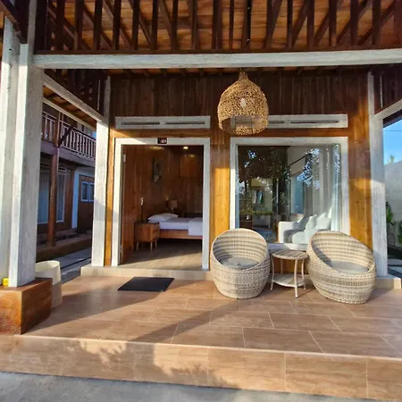 Peraja Bungalows Loyok Sangyang Room photo
