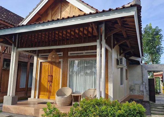 Peraja Bungalows Loyok