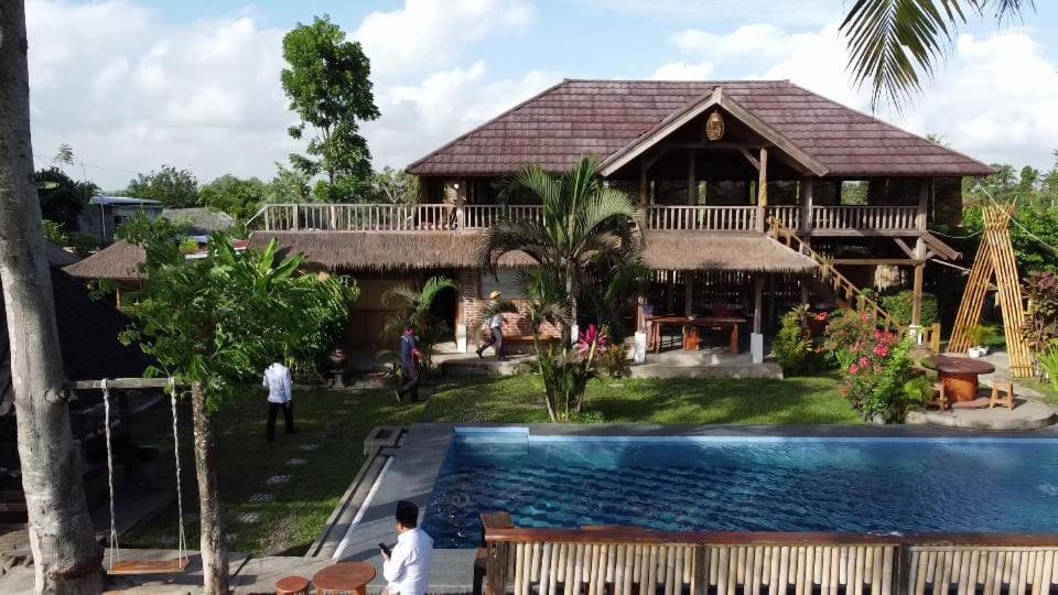 Peraja Loyok